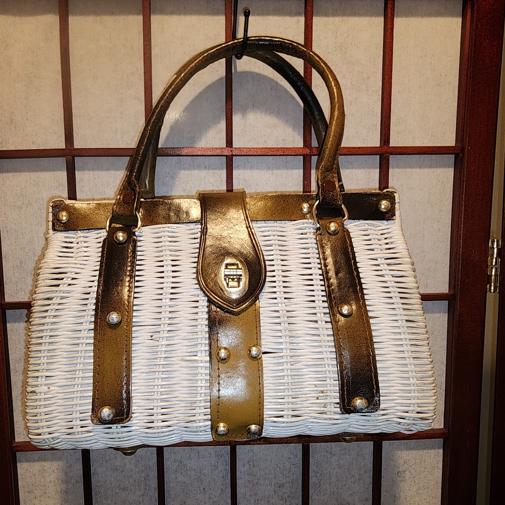 Elegant White and Gold Woven Handbag